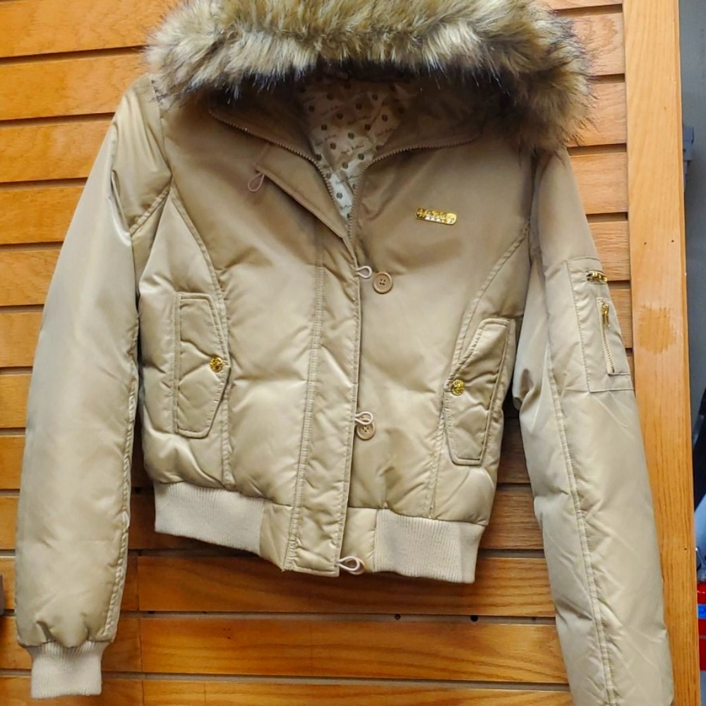 Brand New Apple Bottom fur Jacket